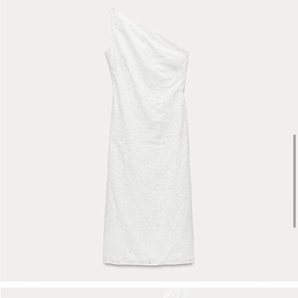New year sale NWT ZARA Vacation EMBROIDERED ASYMMETRIC
DRESS S
🚨PRICE FIRM - Picture 6 of 16